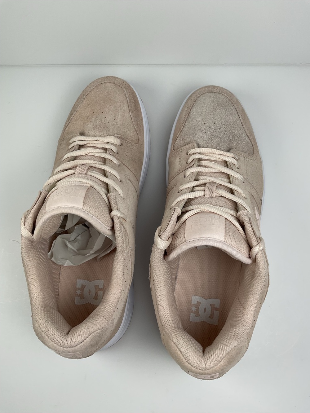 DC Manteca 4 Women’s Size 10 Beige Suede Skate Sneakers Casual Shoes - Picture 9 of 12